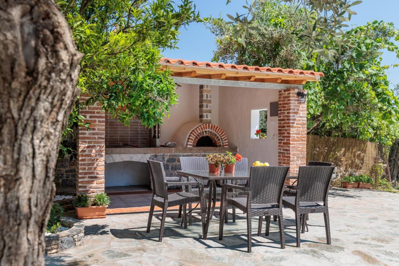 Eleonora'S Villa Skopelos Town Exterior photo