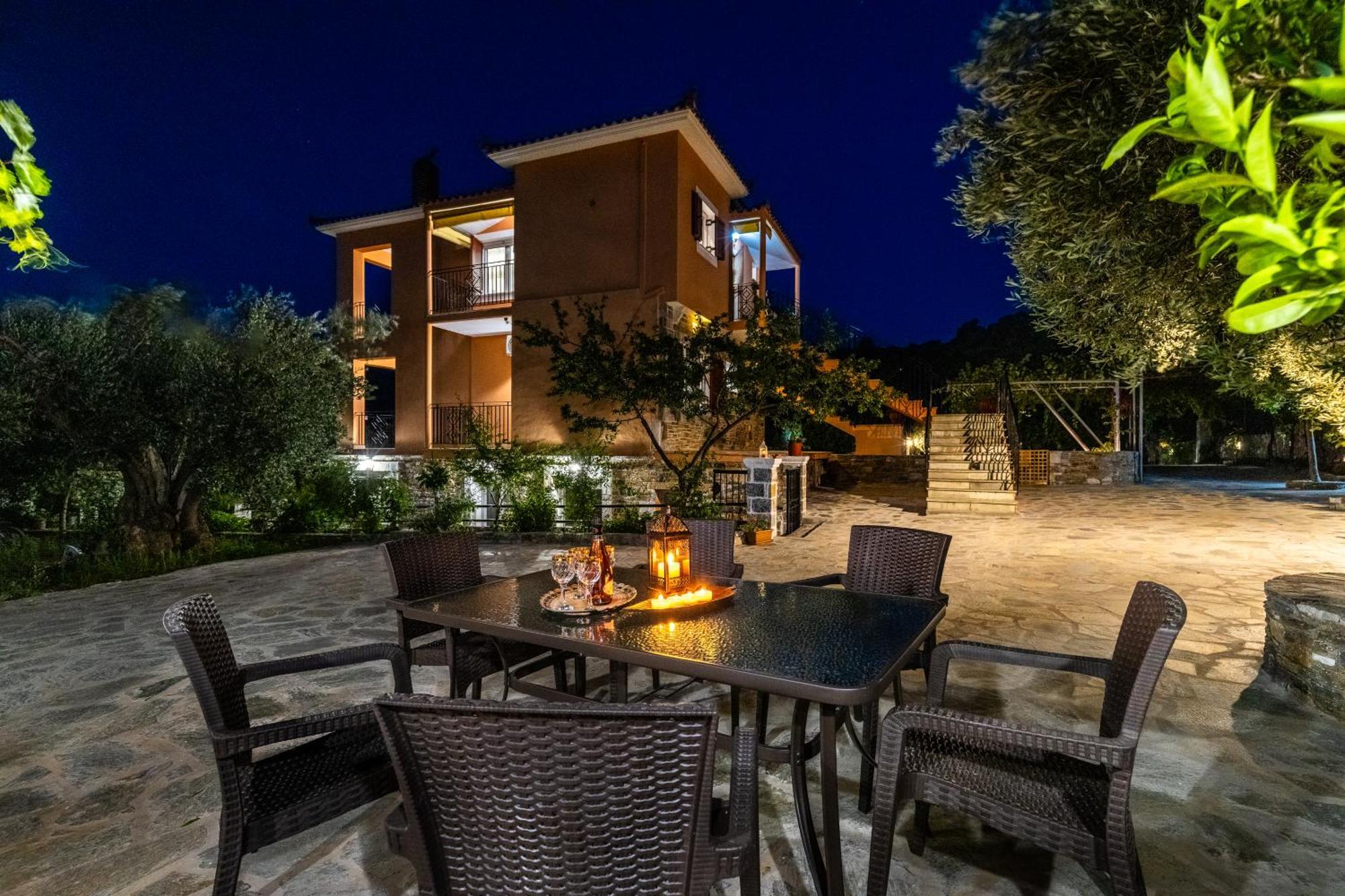 Eleonora'S Villa Skopelos Town Exterior photo